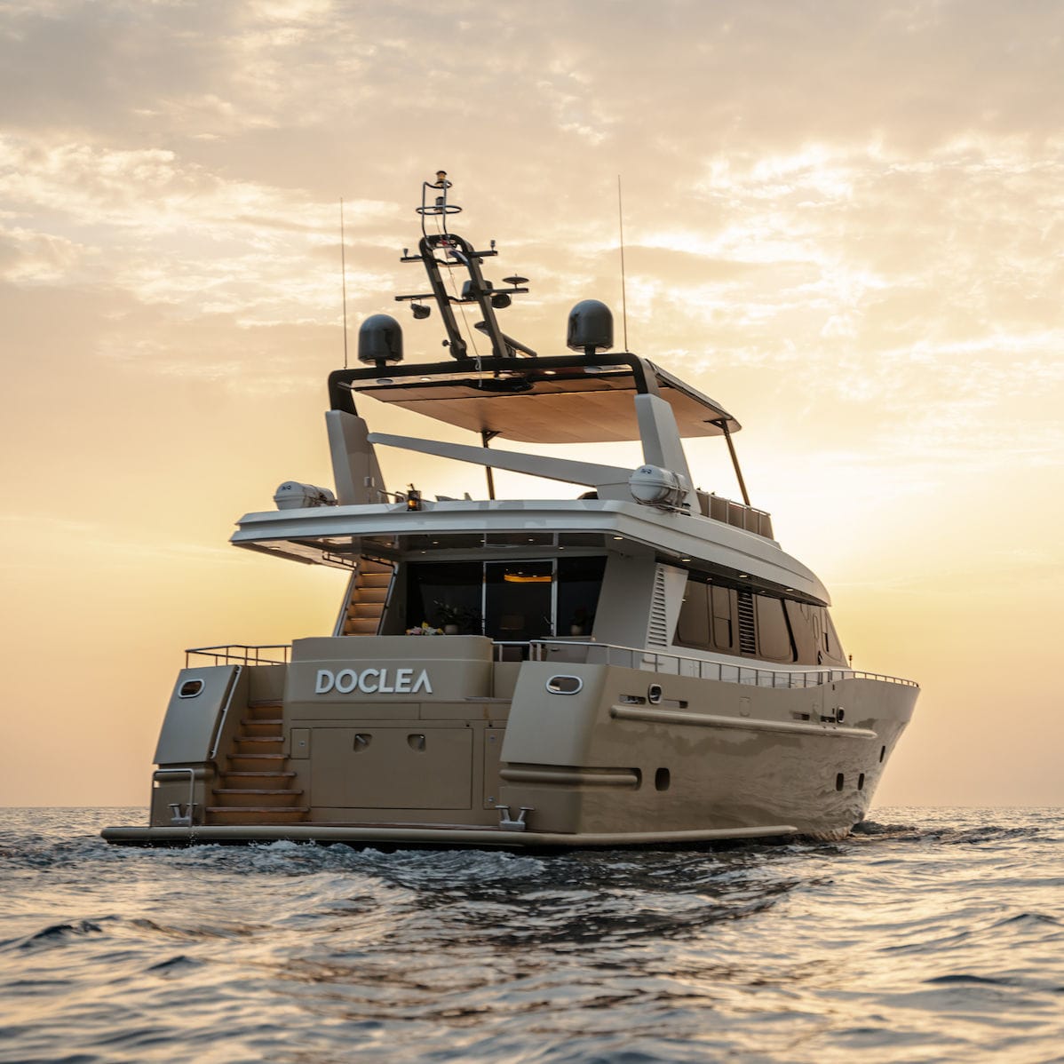 Круизная моторная яхта - DOCLEA - Oceanco - с флайбриджем