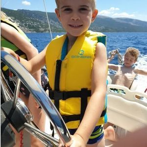 спасательный жилет для водных видов спорта