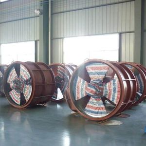 носовое подруливающее устройство