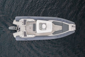 надувная лодка c подвесным мотором 1