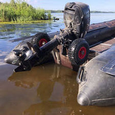 трейлер для спуска на воду для катера