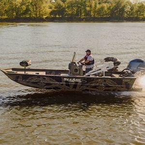 плоскодонка c подвесным мотором 1