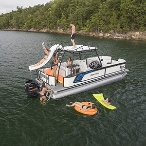 понтоновый катер c подвесным мотором 1