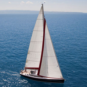 круизно-гоночный парусник 1