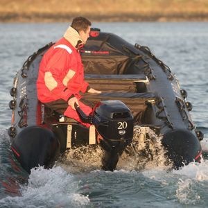 надувная лодка c подвесным мотором