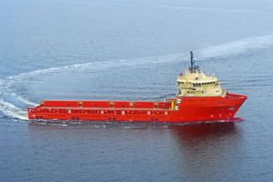 служебное судно для плавания в открытом море снабжения платформ - PSV
