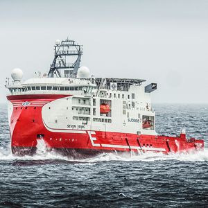служебное судно для плавания в открытом море для проверки, обслуживания и ремонта платформ (IMR) 1