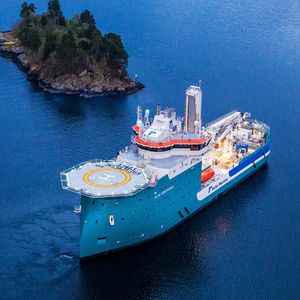 служебное судно для плавания в открытом море для ветряной электростанции