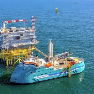 служебное судно для плавания в открытом море для ветряной электростанции