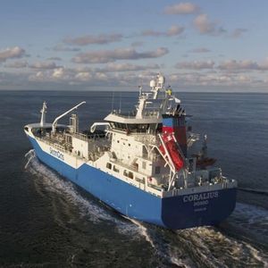 грузовое судно танкер для перевозки сжиженного метана
