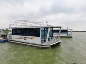 барка катамаран