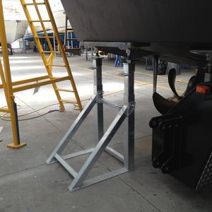стапели для моторного катера