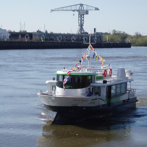Профессиональный катер пассажирское судно - ILE DE NANTES - Chantier Naval Gléhen