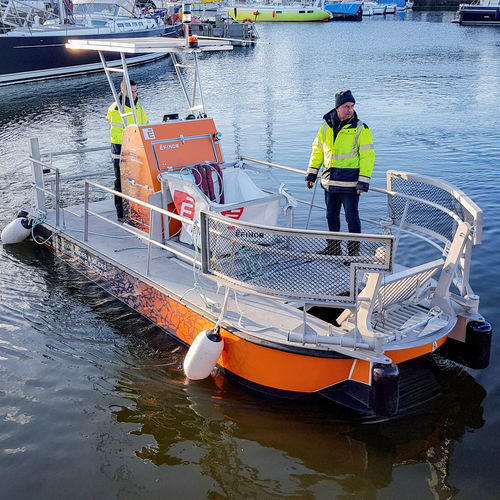 Профессиональный катер служебный катер - Waste Cleaner 66E - Efinor Sea Cleaner - портовый служебный катер / рабочая баржа / судно для сбора нефтяных разливов