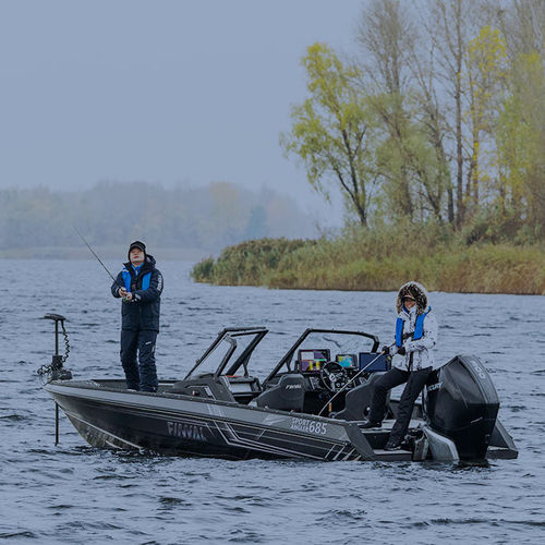 Судно для плавания в закрытых водах c подвесным мотором - 685 SPORT ANGLER - BoatLab LLC - с двойной консолью / открытое / спортивное
