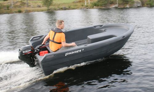Ботик c подвесным мотором - 12 MAXI - Pioner Boats Norway - открытый / для спортивной рыбалки / макс. 4 человека