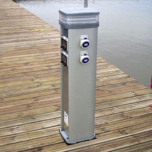 Стойка для распределения электроэнергии - Pump Out Stations - Top Marine OÜ - для распределения воды / для понтона / из алюминия