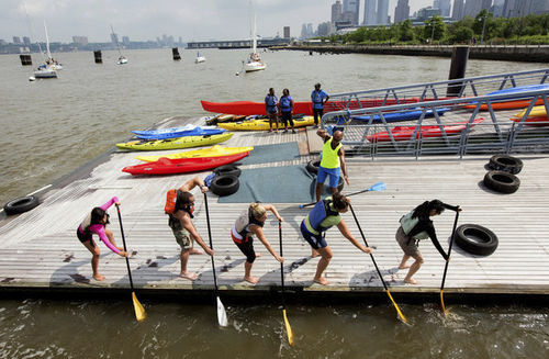 Плавучий док - Pier 66 NYC - International Marine Floatation Systems, Inc. (IMFS) - для причаливания / для каноэ-каяка / из бетона