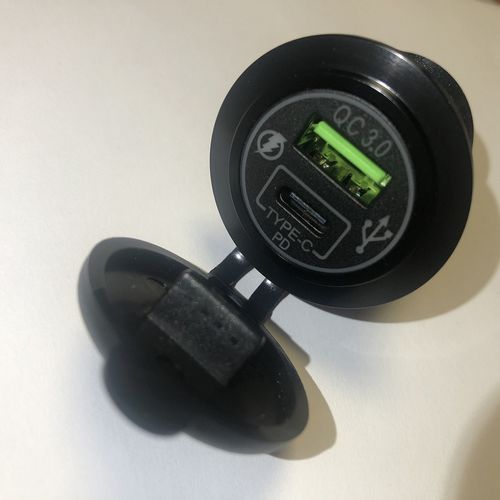 Порт USB для катера - QC3.0 - Foshan 1 Boat Hardware Co., Ltd.