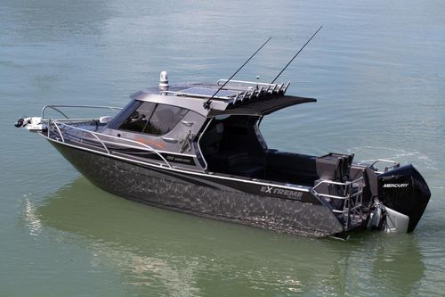 Рыболовно-прогулочный катер c подвесным мотором - 795 GAME KING - Extreme Boats EU Ltd. - двухмоторный / с рулевой рубкой / хардтоп