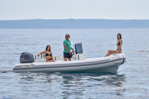 Надувная лодка RIB - LUX RIDER 18 - MS Marine GmbH - c подвесным мотором / открытая / с центральной консолью
