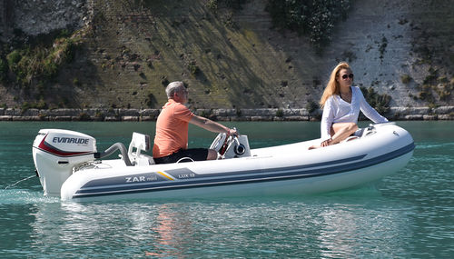 Надувная лодка c подвесным мотором - LUX RIDER 16 - MS Marine GmbH - RIB / открытая / с центральной консолью