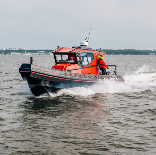 Профессиональный катер рабочее судно - 12 PRO HDPE - Larsen Boat Yard - катер береговой охраны / спасательно-поисковое судно / c подвесным мотором