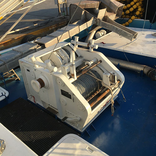 Лебедка для рыболовного судна - sardine vessels - TH COMPANY - для поворотного невода / с гидравлическим приводом