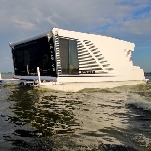 Барка катамаран - GRAND 1 - Catamarans-HT - с внутренним мотором / из стали
