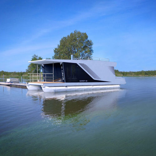 Барка катамаран - Catamarans-HT - с внутренним мотором