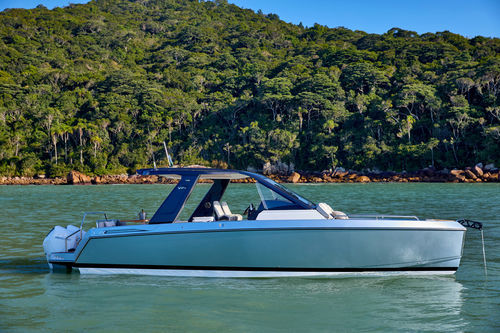 Быстроходный катер с внутренним мотором - V34 - Schaefer Yachts - c подвесным мотором / двухмоторный / с откидным верхом