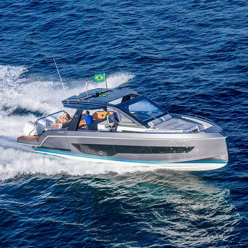 Быстроходный катер c подвесным мотором - V44 - Schaefer Yachts - трехмоторный / хардтоп / макс. 14 человек