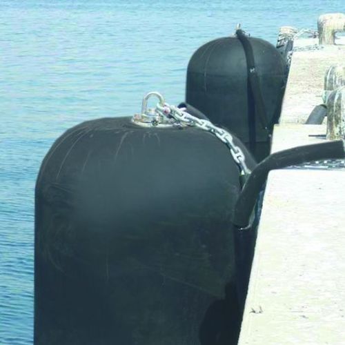 Кранец для судна - Hydro-Pneumatic - IRM Offshore and Marine Engineers PVT. LTD. - для порта / для терминала / цилиндрический