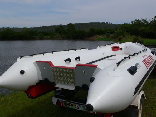 Надувная лодка катамаран - 4.1m Aquacat - Aquarius Inflatables - c подвесным мотором / полужесткая / открытая