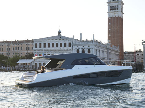 Прогулочный катер с каютой катамаран - M45 - MAKAI Yachts - с внутренним мотором / двухмоторный / открытый