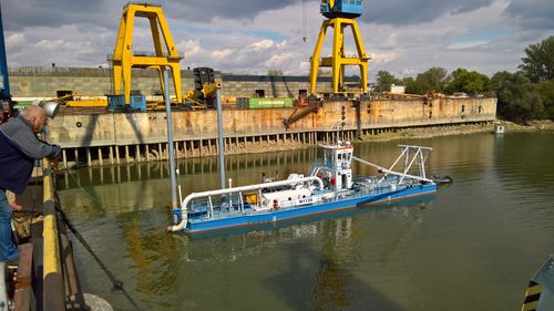 Специальное судно земснаряд для очистки водоемов - SGT 450 - Italdraghe - катамаран