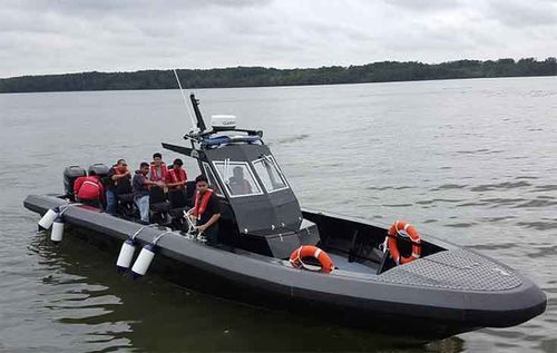 Профессиональный катер катер береговой охраны - Vigilant 40 Fast Patrol Boat - Five Aluminium Boat and Engineering Pte Ltd - c подвесным мотором / из алюминия / надувная лодка с полужестким корпусом