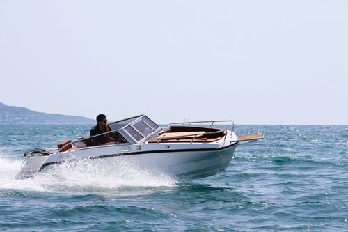 Небольшой катер c подвесным мотором - Wave e-550 - Magonis Boats  - электрический / боурайдер / макс. 6 человек