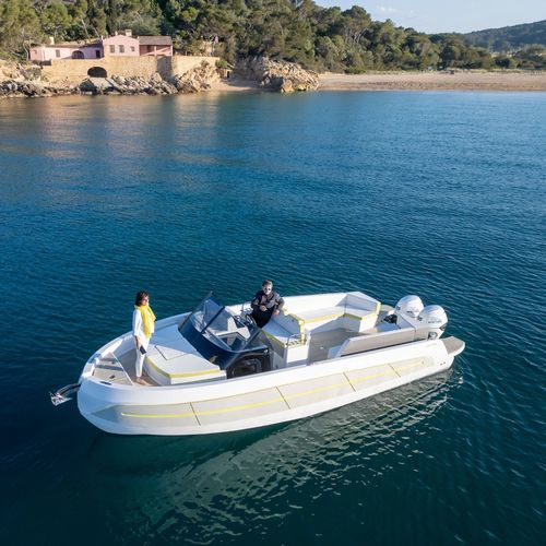 Электрическая моторная лодка с каютой - 800 ECO - Zephyr boats  - c подвесным мотором / двухмоторная / открытая