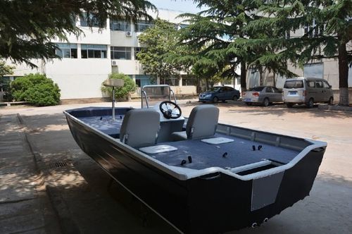 Ботик с внутренним мотором - FISHER 500 - Qingdao Allheart Marine Co., Ltd. - открытый / с боковой консолью / для рыбной ловли