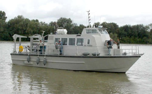 Профессиональный катер катер береговой охраны - 16 / 12 - Alumarine Shipyard - с внутренним мотором / из алюминия / надувная лодка с полужестким корпусом