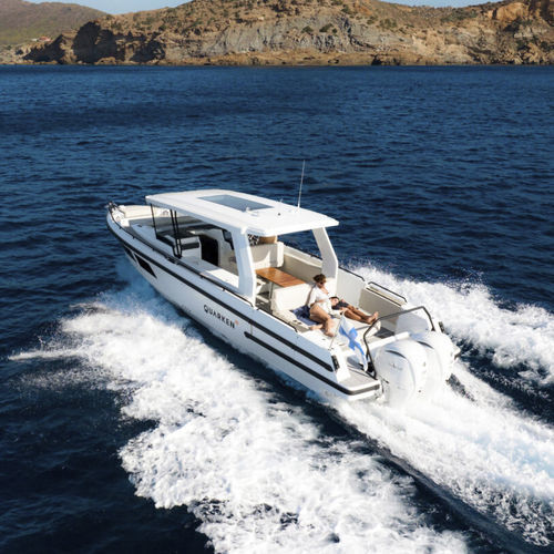 Быстроходный катер c подвесным мотором - 35 Grand Tourer - QUARKEN Boats - двухмоторный / открытый / с откидным верхом