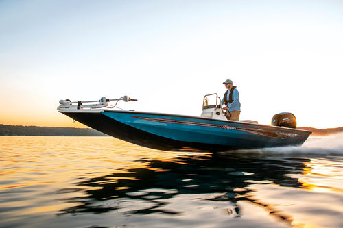 Рыбацкая лодка c подвесным мотором - RB200 - Ranger Boats - открытая / с центральной консолью / для спортивной рыбалки
