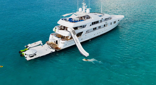 Надувное оборудование для игр на воде - Yacht Slide 650cm - AquaBanas - горка / для яхты