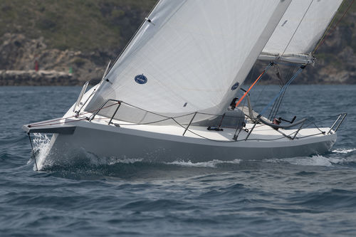 Парусник для навигации в прибрежных водах - C 32 WEEKENDER - COMUZZI yachts s.r.l.s - дэйсэйлер / 1 каюта / 4 спальных места