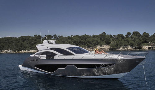 Круизная моторная яхта - C68 - Sessa Marine - хардтоп / POD IPS / 3 каюты