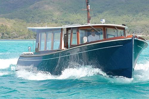 Профессиональный катер водное такси - WATER TAXI - Tofinou - с внутренним мотором