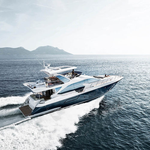 Круизная моторная яхта - 72 - Azimut - с флайбриджем / V-образный привод / 4 каюты