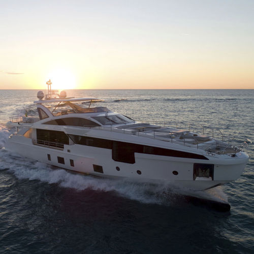 Круизная супер-яхта - GRANDE 32M - Azimut - с флайбриджем / 5 кают / 10 спальных мест