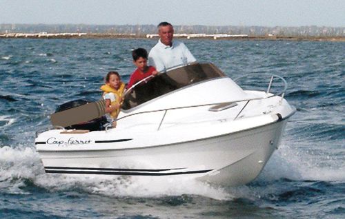 Моторная лодка с каютой c подвесным мотором - Cap-Ferret 472 - B2 marine - открытая / с центральной консолью / макс. 5 человек